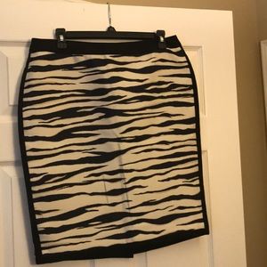 Ann Taylor NWT size 10 blue animal motif skirt